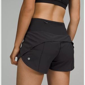 NWT Speed up HR short 2.5 lined 🙌🦋 size 4